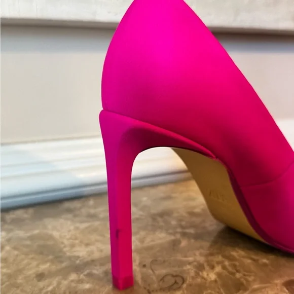 Zara Satin Finish Hot Pink Pointed Toe Heels - Picture 4 of 9